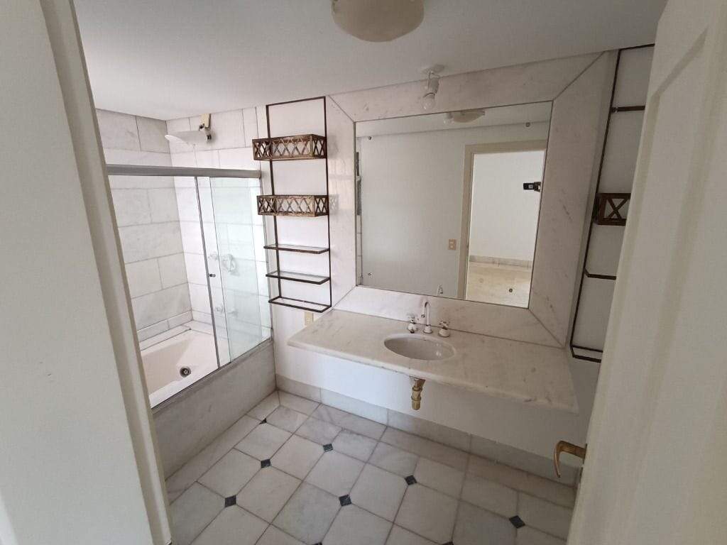 Apartamento para aluguel no Mercês: 