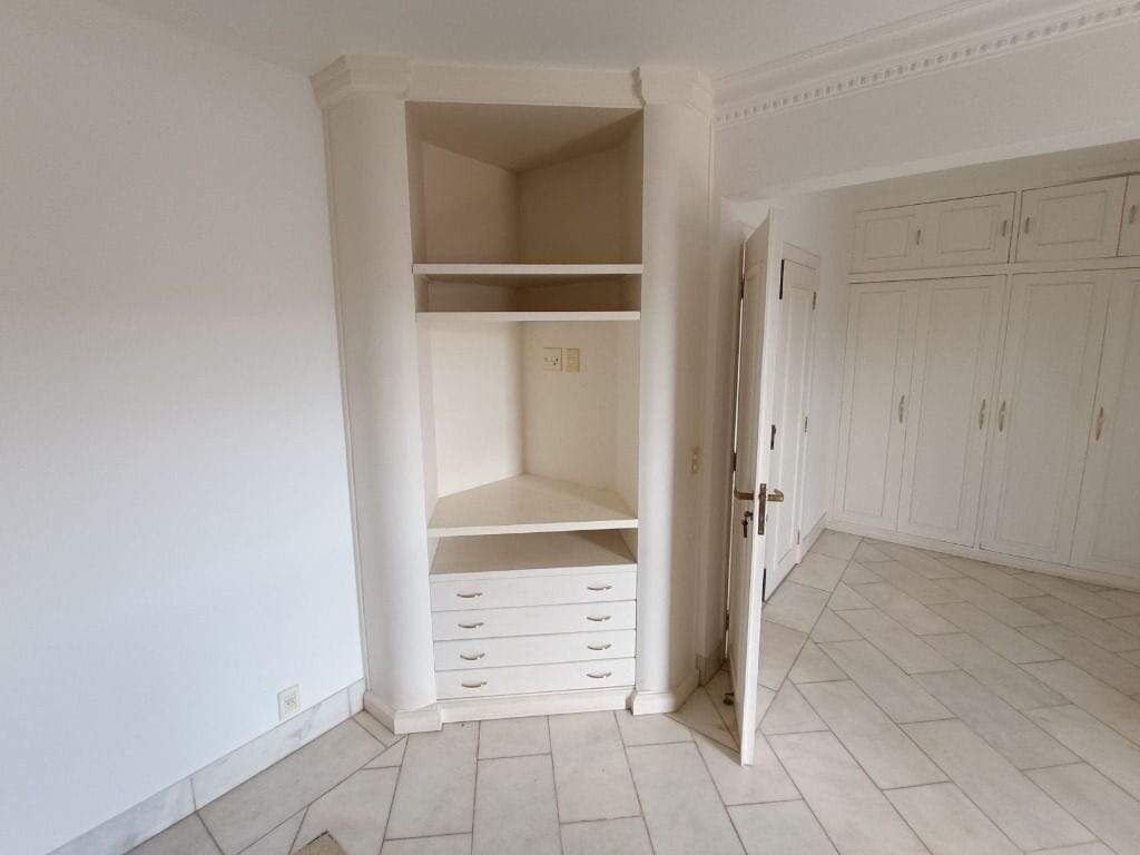 Apartamento para aluguel no Mercês: 