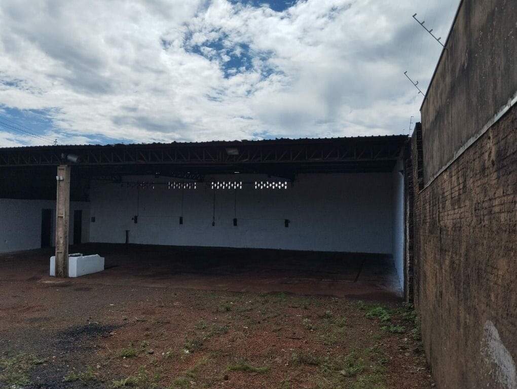 Galpão para aluguel no Conjunto Costa Telles II: 