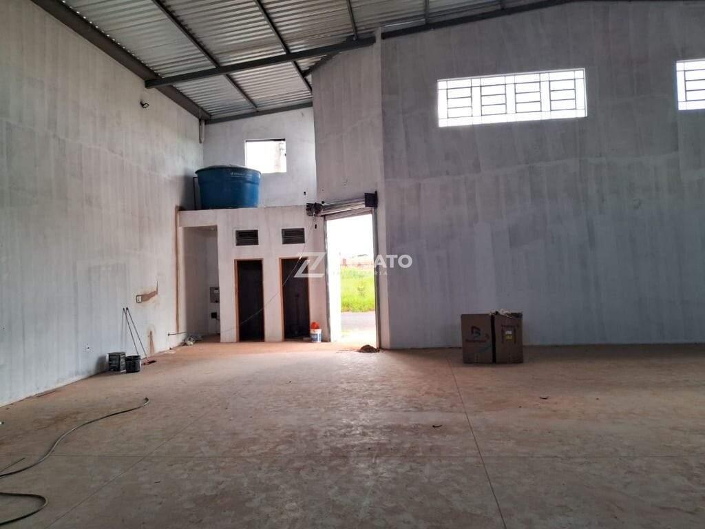 Galpão / Barracão para aluguel no Beija-Flor II: 