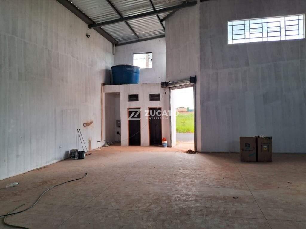 Galpão / Barracão para aluguel no Beija-Flor II: 