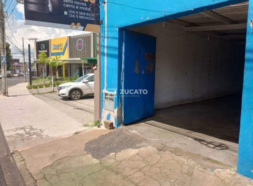 Galpão / Barracão para aluguel no Vila São Vicente: 