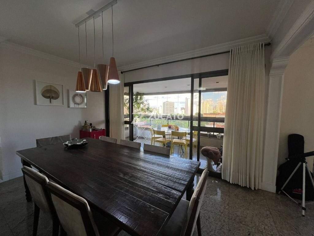 Apartamento à venda no Mercês: 