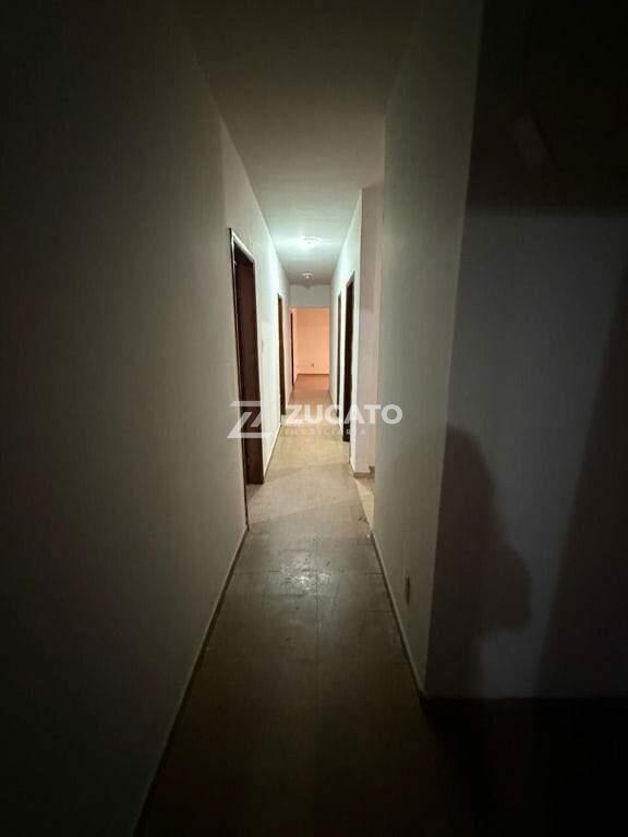 Casa para aluguel no Centro: 