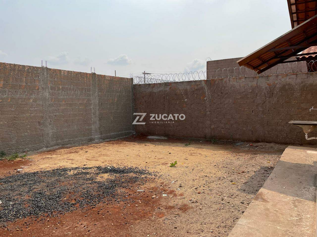 Casa para aluguel no Loteamento Antônio Caiado: 