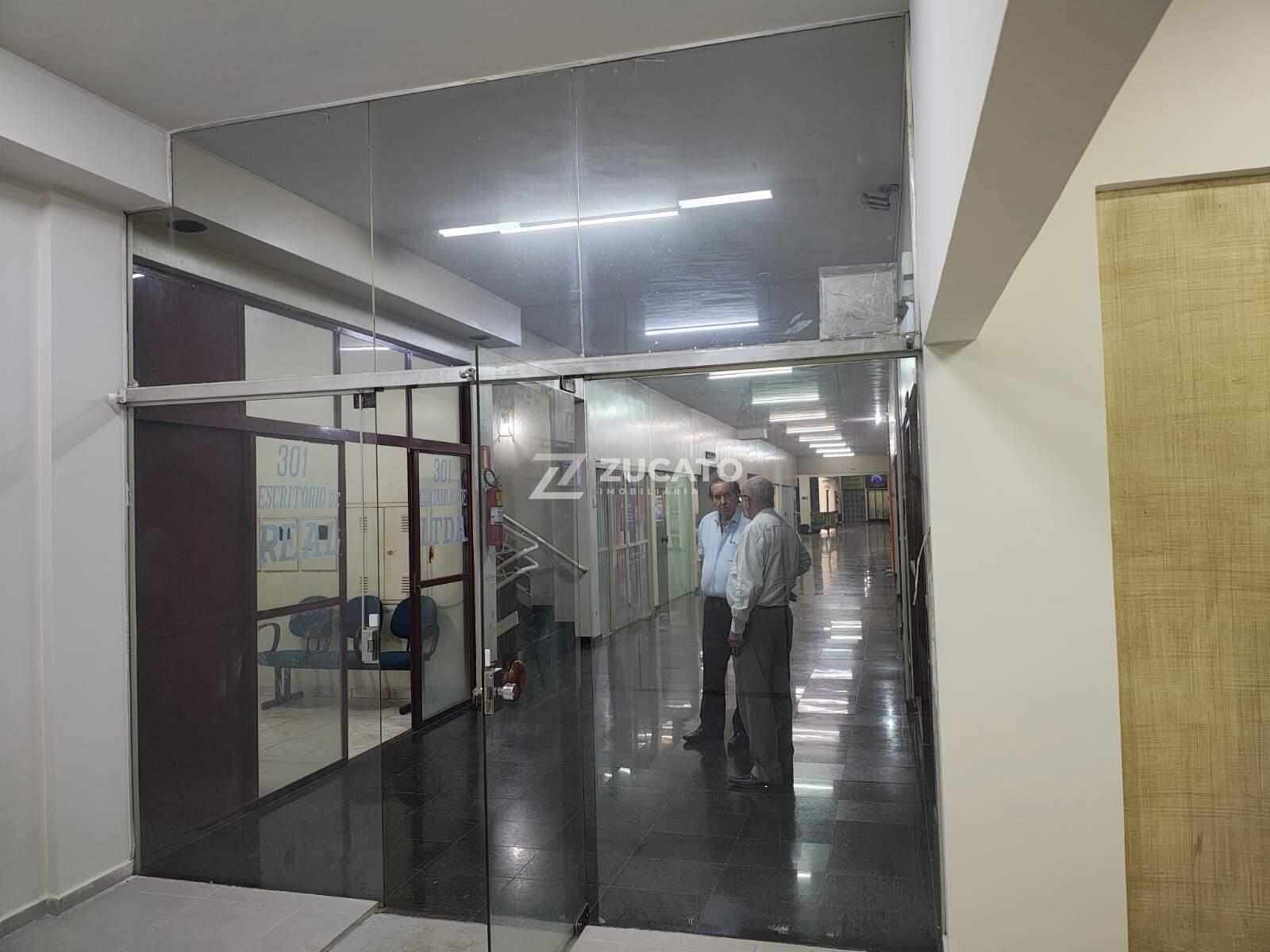 Loja para aluguel no Mercês: 