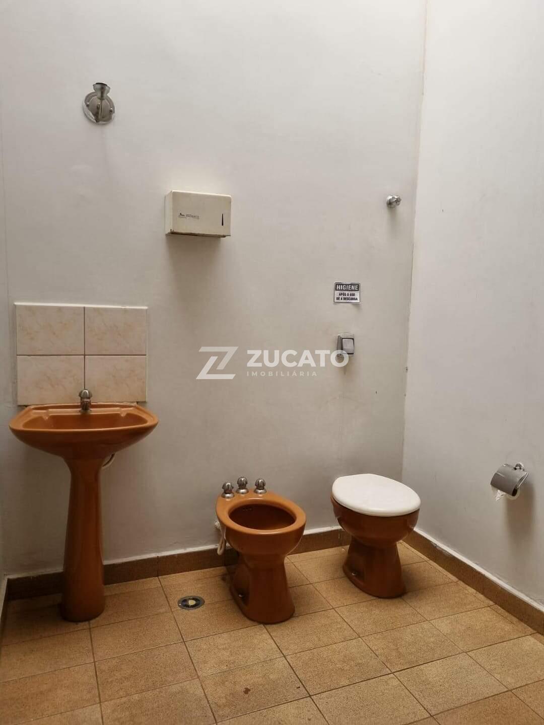 Prédio para aluguel no Centro: 