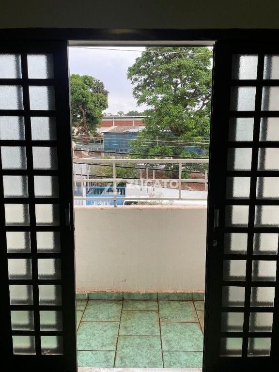 Sala para aluguel no Centro: 