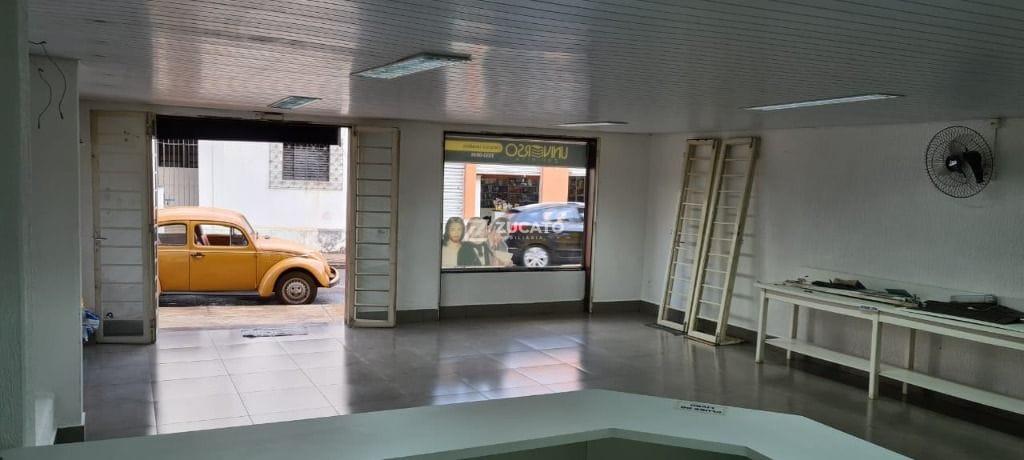 Sala para aluguel no Centro: 