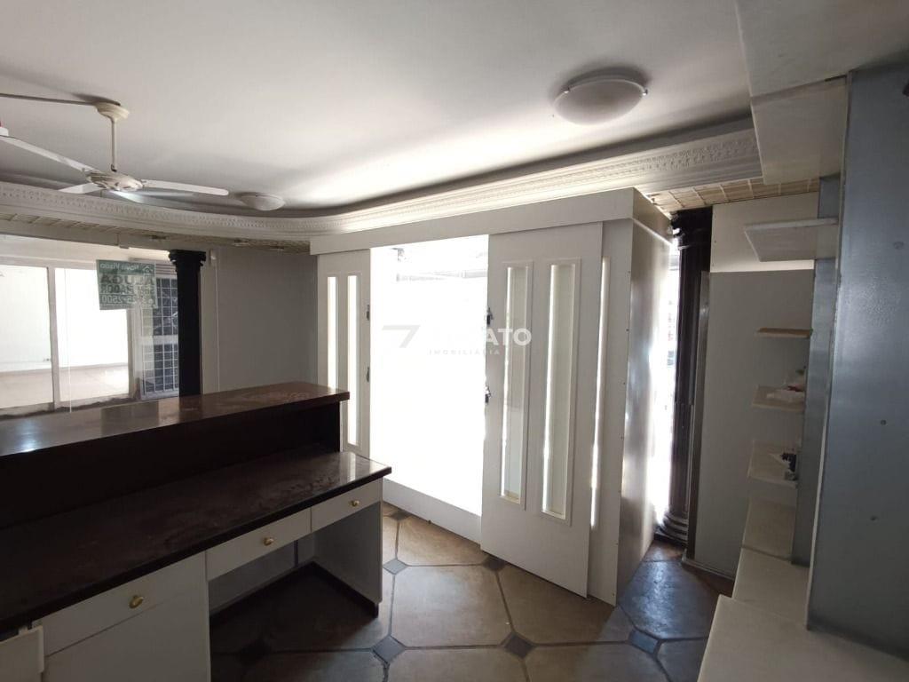 Sala para aluguel no Centro: 