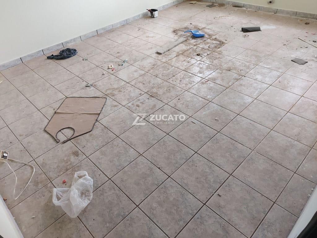 Sala para aluguel no Centro: 