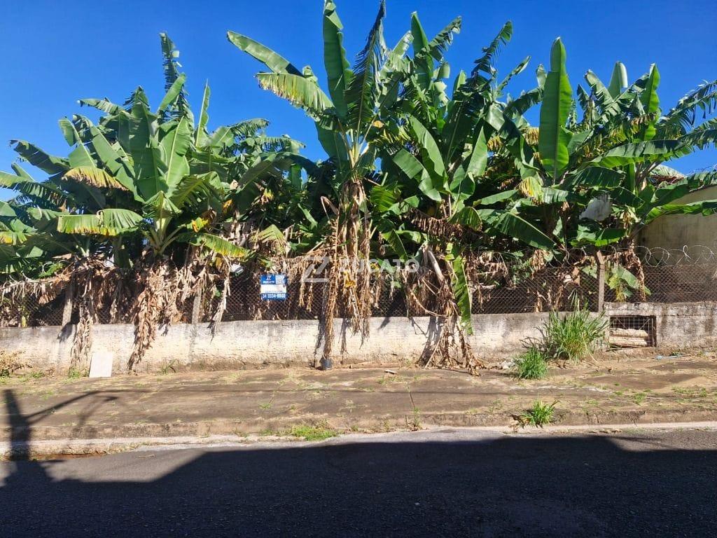 Terreno para aluguel no Conjunto Frei Eugênio: 