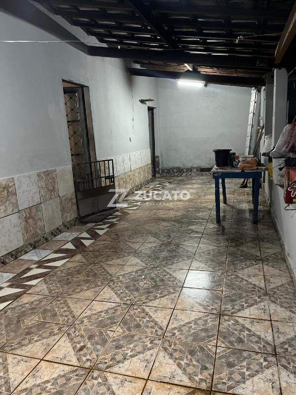 Casa para aluguel no Conjunto José Vallim de Melo: 