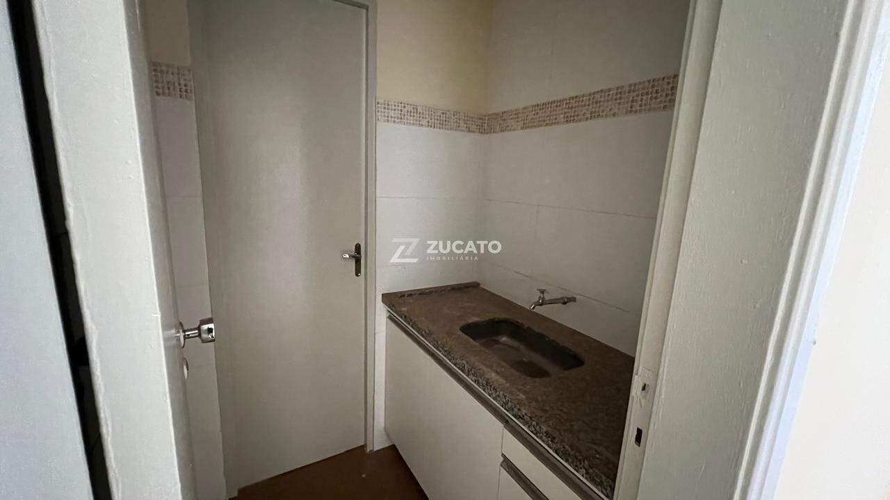 Sala para aluguel no Centro: 