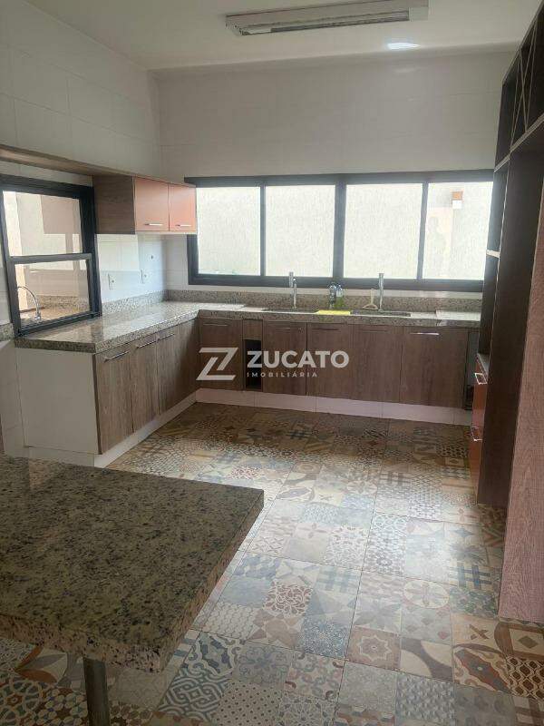 Casa em condomínio para aluguel no Jardim do Lago: 