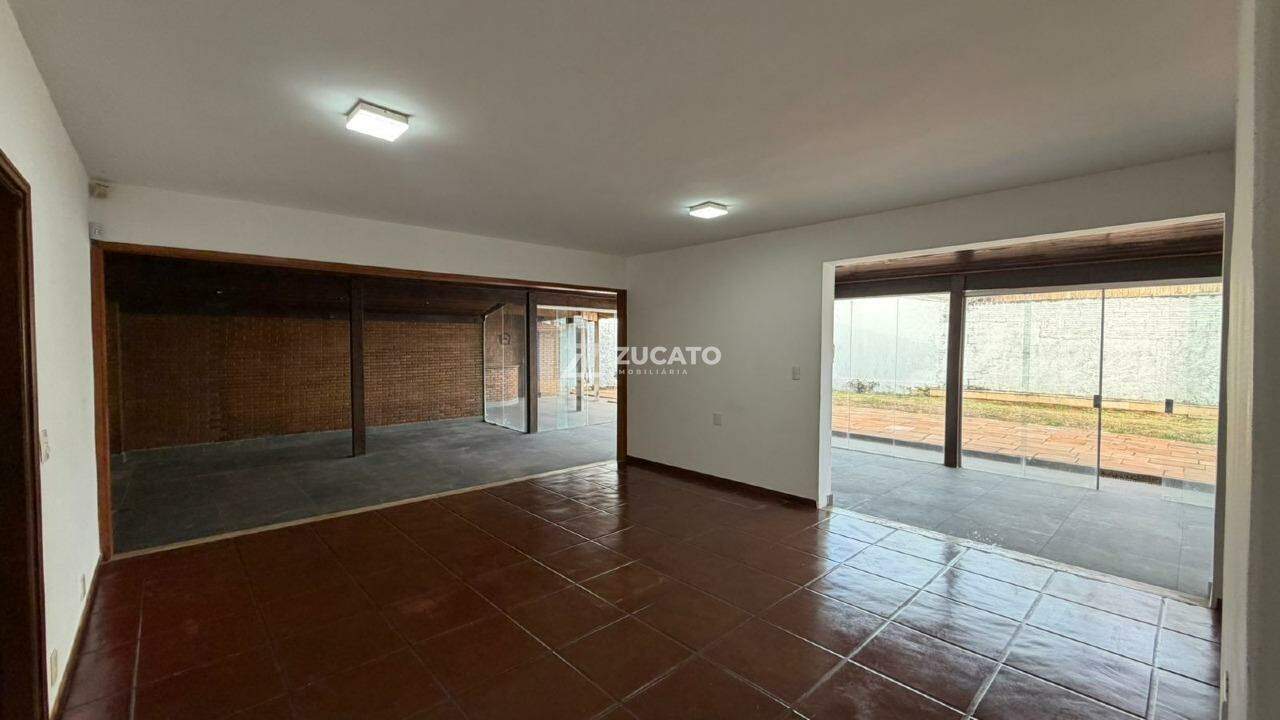 Casa para aluguel no Mercês: 