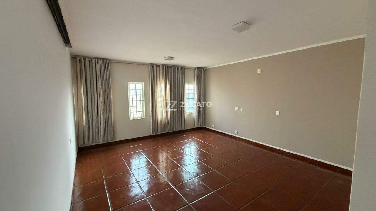 Casa para aluguel no Mercês: 